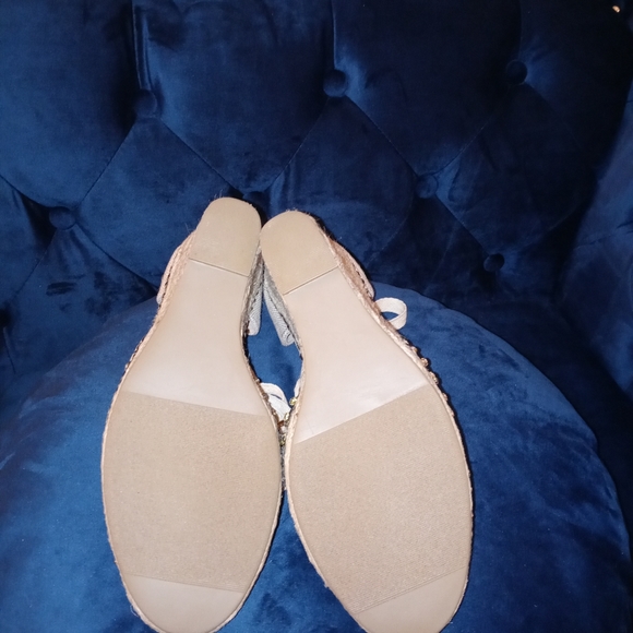 Dress Shoe - Picture 8 of 10